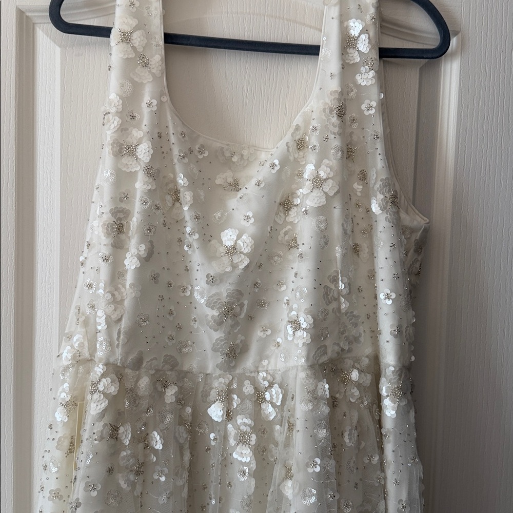 JessaKae White Floral Appliqué Square Neck Wedding Gown - Picture 6 of 7